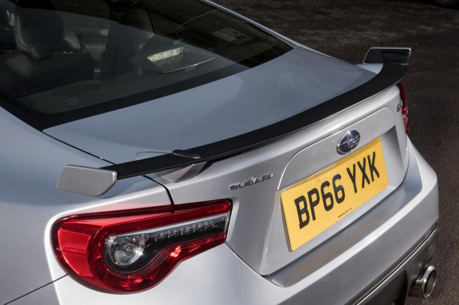 Детали экстерьера Subaru BRZ 2016 года  (UK) (фото 32 из 40)